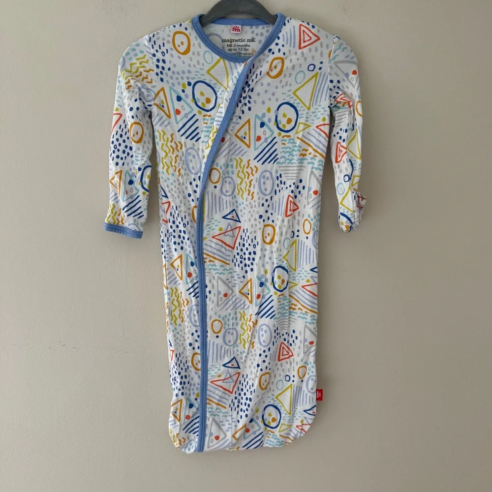 Magnetic Me NB-3M Geometric Abstract Print Modal Magnetic Gown Sleeper NB-3M